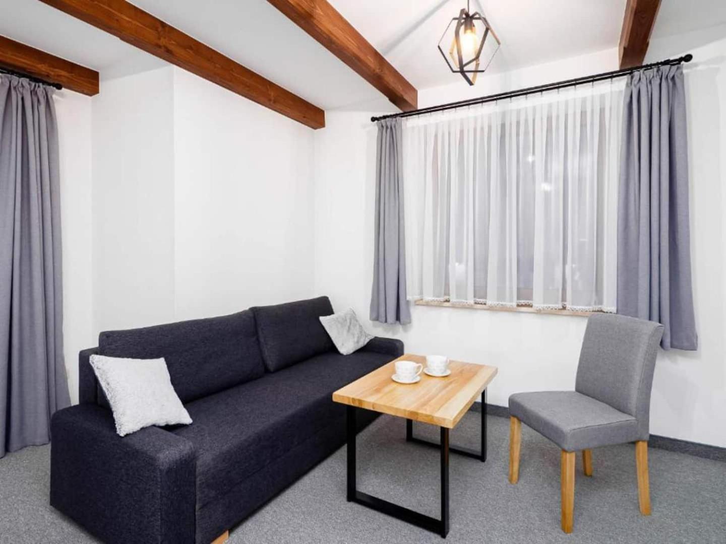 Taternik - 5 Bedrooms - Mountain View